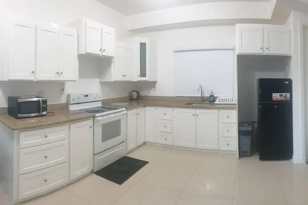 Harloe'S Place Apartment Kingston