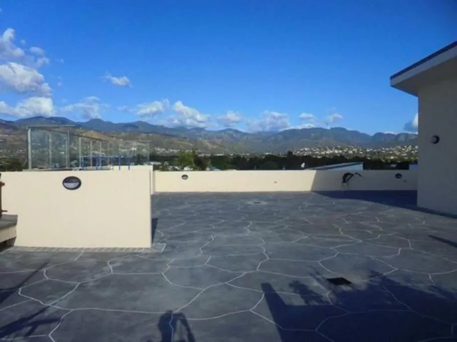 Harloe'S Place Apartment Kingston 0*,  Jamaica